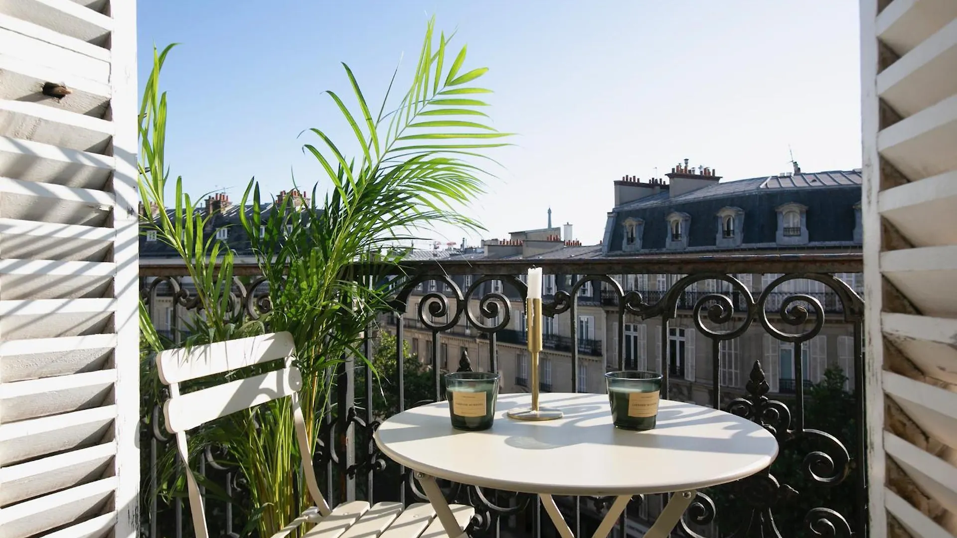 Typical Haussmannien Appartment With Eiffel Tower View - Bm68 Paris Apartment