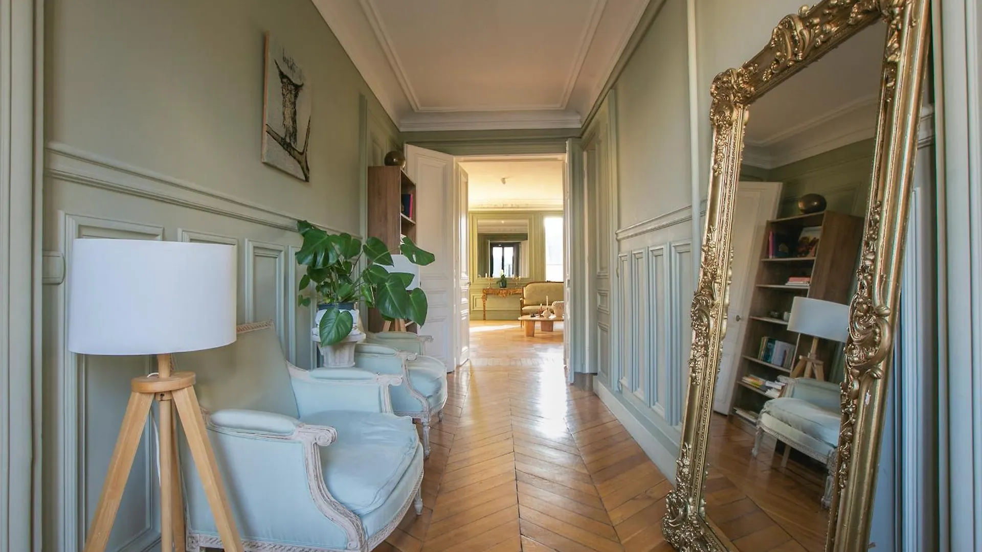 Typical Haussmannien Appartment With Eiffel Tower View - Bm68 Paris Apartment