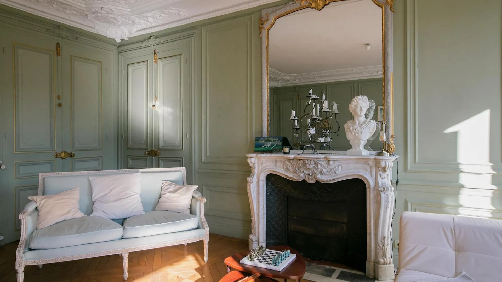 Apartment Typical Haussmannien Appartment With Eiffel Tower View - Bm68 Paris
